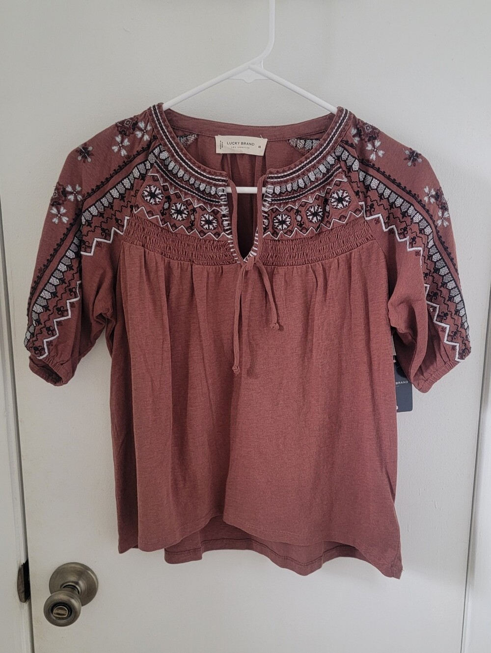 Lucky Brand Dusty Rose Embroidered Peasant Blouse